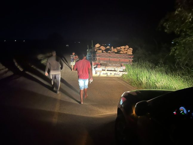 jaguaquara-motociclista-tem-perna-decepada-durante-acidente-entre-moto-e-caminhao-na-rodovia-ba-545