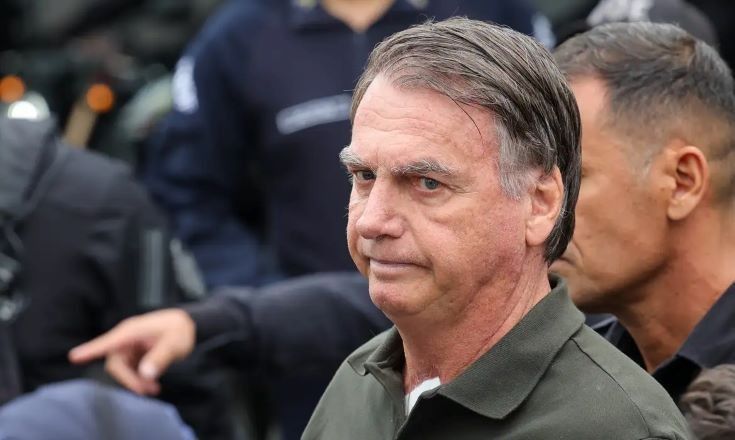 bolsonaro-e-internado-em-uti-hospitalar-com-broncopneumonia-bilateral