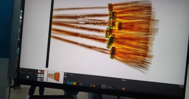 Mulher tenta entrar com drogas escondidas em cabo de vassoura no presídio de Itabuna