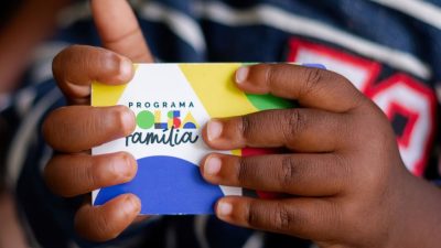 caixa-paga-bolsa-familia-a-beneficiarios-com-nis-de-final-7