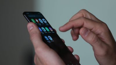 policia-civil-do-rj-vai-devolver-1.600-celulares-recuperados-aos-donos