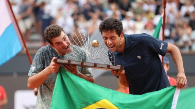 joao-fonseca-e-marcelo-melo-garantem-titulo-de-duplas-do-rio-open