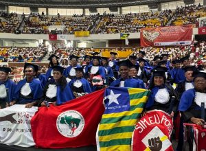 festa-em-recife-celebra-30-mil-alfabetizados-em-programa-social