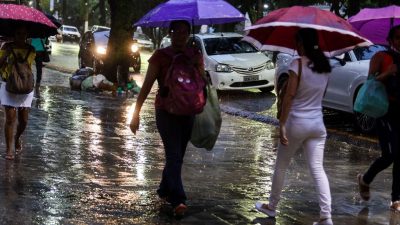 chuvas:-quase-mil-cidades-do-no-e-ne-estao-sob-aviso-laranja-de-perigo