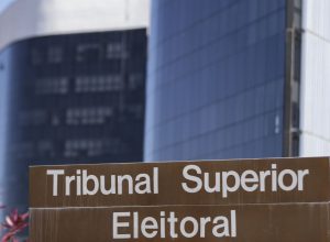 tse-publica-acordao-que-condenou-castro-a-inelegibilidade-ate-2030