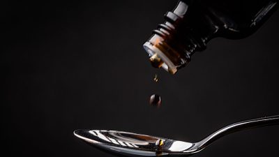 anvisa-suspende-venda-de-xaropes-com-clobutinol