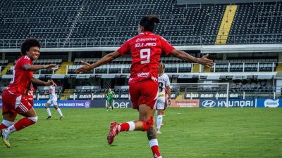 inter-aplica-3-a-0-no-santos-fora-de-casa-pelo-brasileirao-feminino