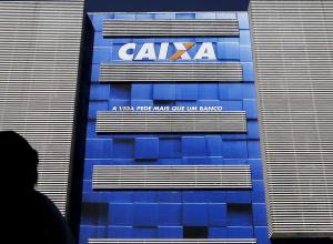 lucro-da-caixa-cai-34%-no-primeiro-trimestre-com-novas-regras-do-bc