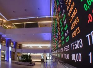 bolsa-atinge-menor-nivel-desde-janeiro-com-exterior-e-tensao-politica