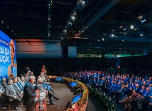 lula-diz-que-ouvira-demandas-de-empresarios-sobre-fim-da-escala-6×1