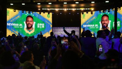 neymar-nao-treina-em-apresentacao-e-preocupa-a-duas-semanas-da-copa
