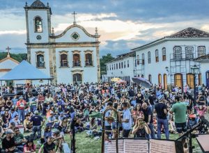 jazz,-blues-e-paraty:-festival-ocupa-as-ruas-da-cidade-historica