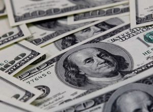 bolsa-cai-2,22%,-e-dolar-volta-a-subir-acima-de-r$-5,06