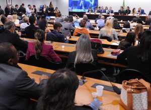 ccj-da-camara-adia-analise-da-pec-da-reducao-da-maioridade-penal
