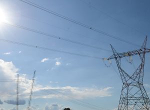 aneel-leiloa-mais-quatro-lotes-de-transmissao-de-energia