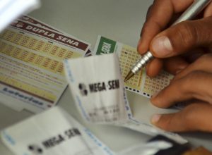 mega-sena-acumula-para-r$-30-milhoes;-confira-os-numeros-sorteados