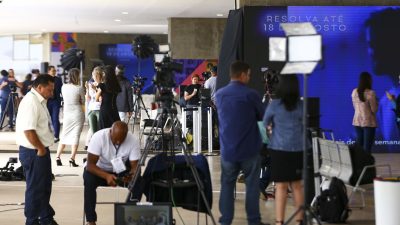 forum-pede-compromisso-de-candidatos-com-comunicacao-democratica