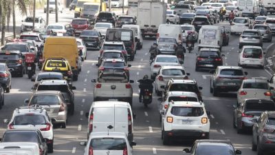 greve-de-trens-em-sp-causa-congestionamento-de-mais-de-2-mil-km 