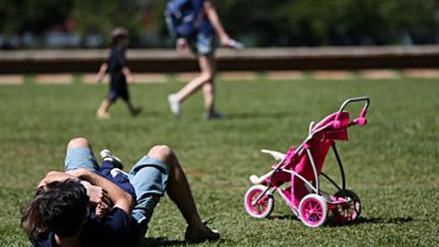 pais-estao-menos-presentes-na-criacao-de-filhos,-aponta-estudo