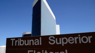tse-determina-remocao-de-video-que-associa-lula-ao-pcc-e-ao-cv