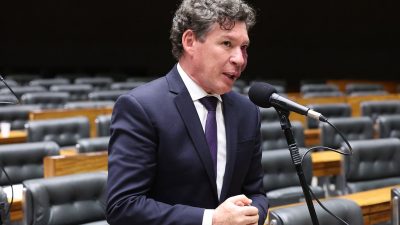hugo-motta-indica-presidente-da-comissao-da-mp-da-taxa-das-blusinhas