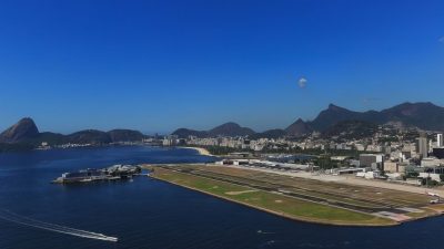 aviao-derrapa-no-santos-dumont-e-voos-sao-cancelados